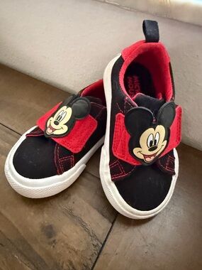 Mickey Mouse toddler boys unisex slip on Disney sneakers size C5